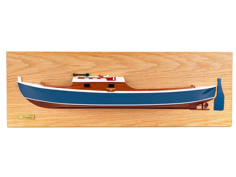 Maquette de Riva en bois Amati