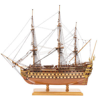 Maquette de collection - Mistral Maquettes - La Bretagne - 92 cm - vue latérale bâbord