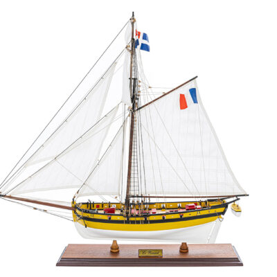 Maquette en Bois du Bateau Le Renard · Reproduction Haut de Gamme Déjà Montée · Licence Exclusive
