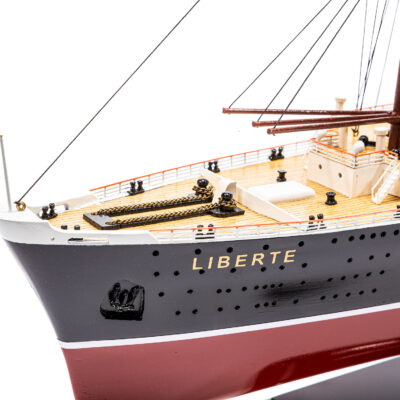 Maquette du Paquebot Liberté · Qualité Exceptionnelle Déjà Montée · Mistral Maquettes