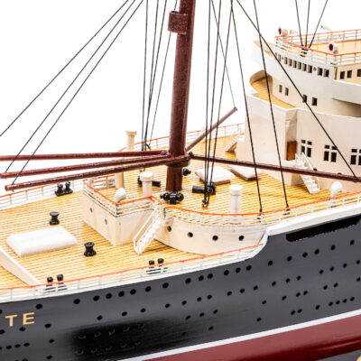 Maquette du Paquebot Liberté · Qualité Exceptionnelle Déjà Montée · Mistral Maquettes