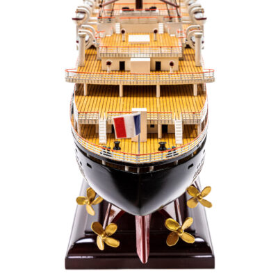 Maquette du Paquebot Liberté · Qualité Exceptionnelle Déjà Montée · Mistral Maquettes