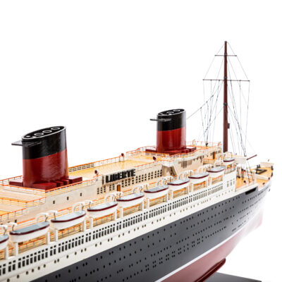 Maquette du Paquebot Liberté · Qualité Exceptionnelle Déjà Montée · Mistral Maquettes