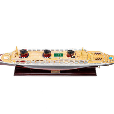 Maquette du Paquebot Normandie · Bateau en Bois Déjà Montée · Qualité Exceptionnelle · Mistral Maquettes