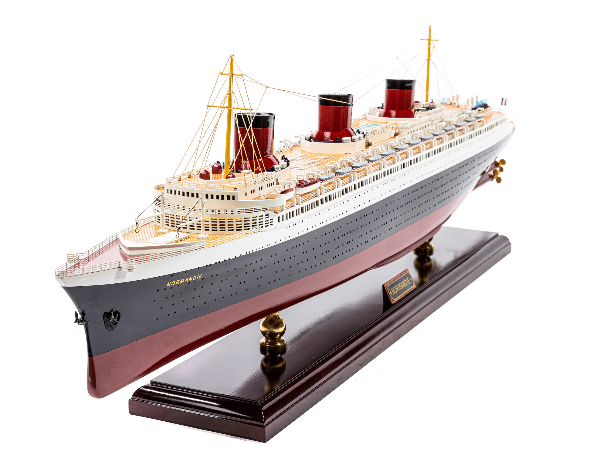 Maquette de Collection Navire Paquebot Transatlantique RMS Titanic 1/1250  Métal