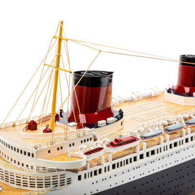 Maquette du Paquebot Normandie · Bateau en Bois Déjà Montée · Qualité Exceptionnelle · Mistral Maquettes