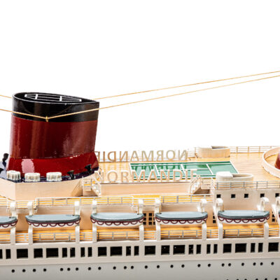 Maquette du Paquebot Normandie · Bateau en Bois Déjà Montée · Qualité Exceptionnelle · Mistral Maquettes