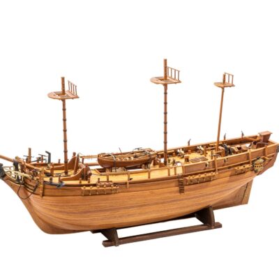 Maquette de Bateau Le Bounty - Déjà Montée - Coupe Longitudinale - Mistral Maquettes