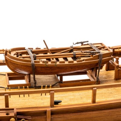 Maquette de Bateau Le Bounty - Déjà Montée - Coupe Longitudinale - Mistral Maquettes