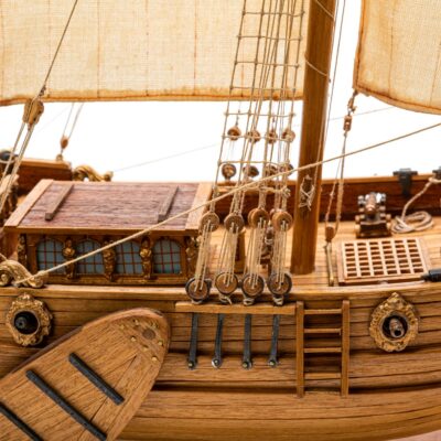Maquette de Bateau Le Yacht Mary - Déjà Montée - Mistral Maquettes