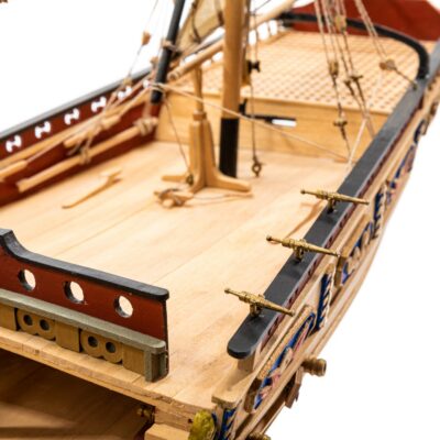 Maquette de Bateau Le Yacht Mary - Déjà Montée - Mistral Maquettes