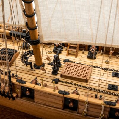 Maquette de Bateau La Toulonnaise - Déjà Montée - Mistral Maquettes