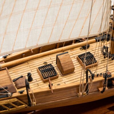 Maquette de Bateau La Toulonnaise - Déjà Montée - Mistral Maquettes