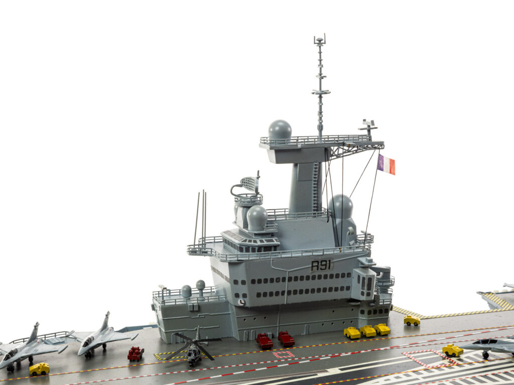 Maquette du Portes-Avions Charles de Gaulle - L'îlot central