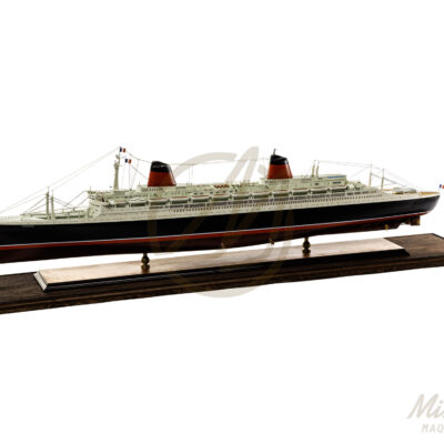 Maquette du France - Célèbre Paquebot Français - Maquette de Bateau en Série Limitée - Mistral Maquettes