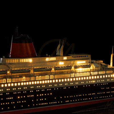 Maquette du France - Célèbre Paquebot Français - Maquette de Bateau en Série Limitée - Mistral Maquettes