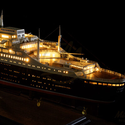Maquette du France - Célèbre Paquebot Français - Maquette de Bateau en Série Limitée - Mistral Maquettes