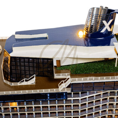 Maquette du Célébrity Solstice en version Éclairée - Paquebot moderne lancé en 2008 - Maquette en bois, Montée, Prête à Exposer