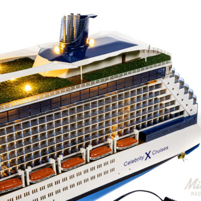 Maquette du Célébrity Solstice en version Éclairée - Paquebot moderne lancé en 2008 - Maquette en bois, Montée, Prête à Exposer