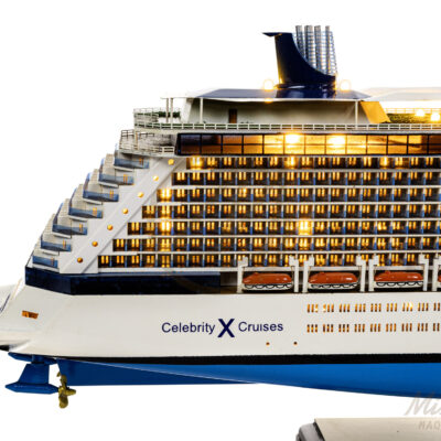 Maquette du Célébrity Solstice en version Éclairée - Paquebot moderne lancé en 2008 - Maquette en bois, Montée, Prête à Exposer
