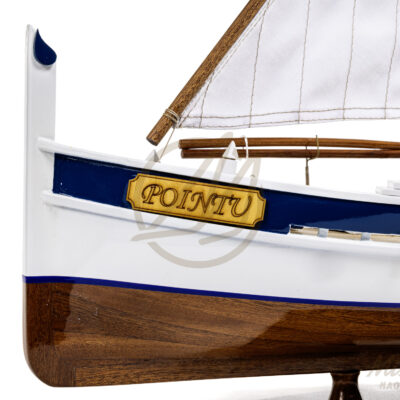 Maquette du Pointu avec Voile - Bateau de Pêche de Provence - Maquette en bois, Montée, Prête à Exposer