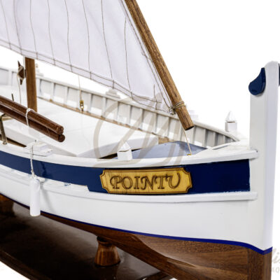 Maquette du Pointu avec Voile - Bateau de Pêche de Provence - Maquette en bois, Montée, Prête à Exposer