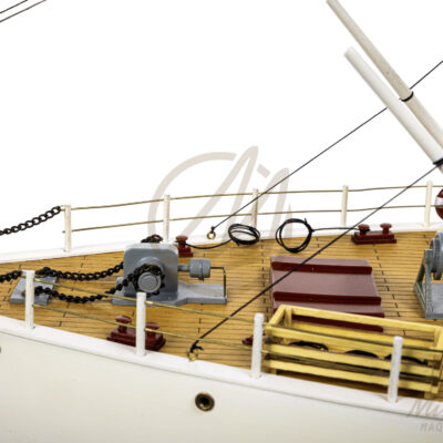 Maquette de la Calypso - Navire d'exploration du Commandant Cousteau - Maquette en bois, Montée, Prête à Exposer