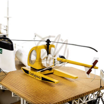 Maquette de la Calypso - Navire d'exploration du Commandant Cousteau - Maquette en bois, Montée, Prête à Exposer