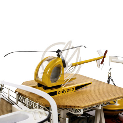 Maquette de la Calypso - Navire d'exploration du Commandant Cousteau - Maquette en bois, Montée, Prête à Exposer