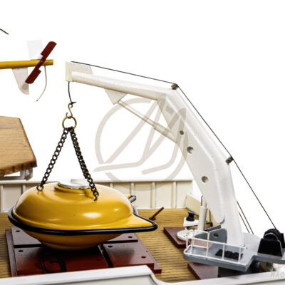 Maquette de la Calypso - Navire d'exploration du Commandant Cousteau - Maquette en bois, Montée, Prête à Exposer