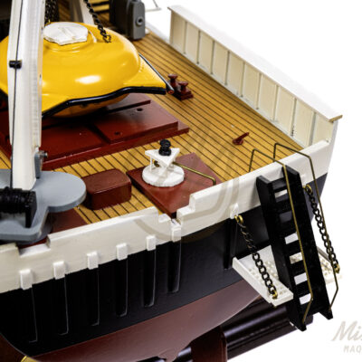 Maquette de la Calypso - Navire d'exploration du Commandant Cousteau - Maquette en bois, Montée, Prête à Exposer