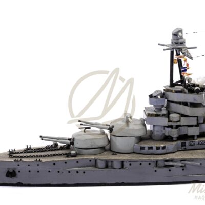 Maquette de L’Indomptable en bois zoom sur détails du navire