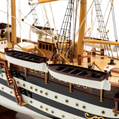 Maquette d'exposition entièrement montée - Mistral Maquettes – Amerigo Vespucci - 90 cm – vue bâbord arrière