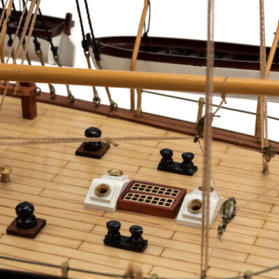 Maquette d'exposition entièrement montée - Mistral Maquettes – Amerigo Vespucci - 90 cm – gros plan pont arrière