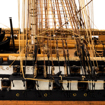 Maquette de La Belle Poule · Frégate de 60 Canons · Maquette d'Antiquité entièrement restaurée. - Mistral Maquettes