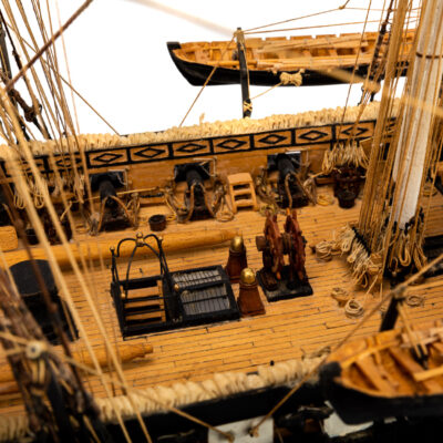 Maquette de La Belle Poule · Frégate de 60 Canons · Maquette d'Antiquité entièrement restaurée. - Mistral Maquettes