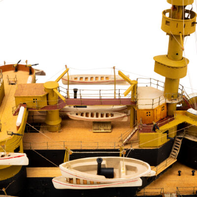 Maquette du Cuirassé Hoche · Exemplaire unique d'Antiquité - Mistral Maquettes