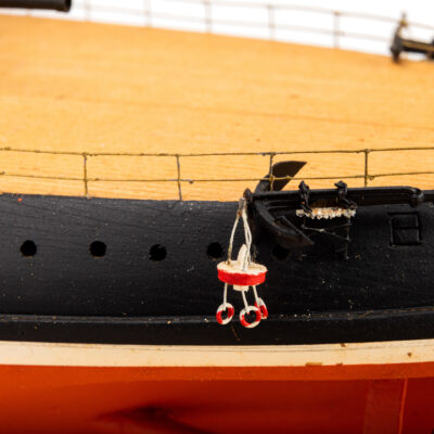 Maquette du Cuirassé Hoche · Exemplaire unique d'Antiquité - Mistral Maquettes