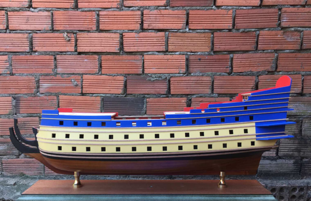 fabricant de maquettes de bateau