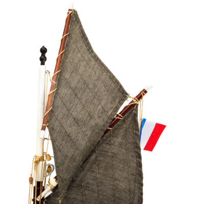 Maquette Marie-Jeanne - Bateau en Bois - Monté - Maquette Haut de Gamme par Mistral Maquettes