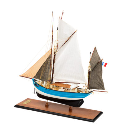 Maquette Marie-Jeanne - Bateau en Bois - Monté - Maquette Haut de Gamme par Mistral Maquettes