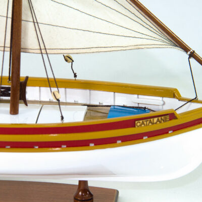Maquette d'exposition entièrement montée – Mistral Maquettes - Barque catalane 54 cm - Vue tribord avant