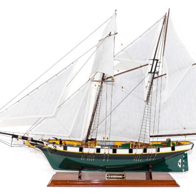 Maquette d'exposition entièrement montée –Mistral Maquettes - La Recouvrance - 80 cm - vue globale latérale