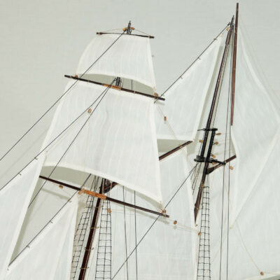 Maquette d'exposition entièrement montée –Mistral Maquettes - La Recouvrance - 80 cm - vue gréement