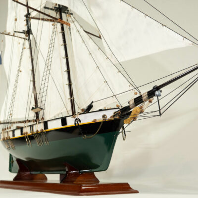 Maquette d'exposition entièrement montée –Mistral Maquettes - La Recouvrance - 80 cm - vue tribord proue