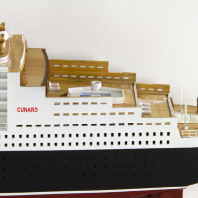 Maquette d'exposition entièrement montée – Mistral Maquettes - Queen Marie II - 100 cm - vue bâbord pont arrière