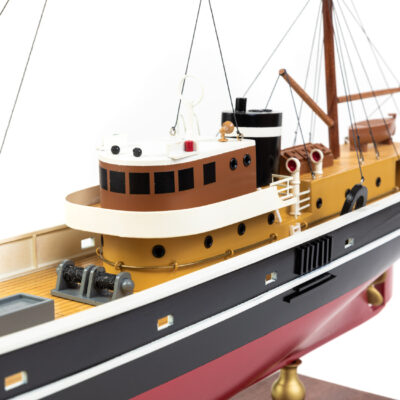 Maquette du Sirius · Chalutier Le Sirius · Déjà Montée · Haut de Gamme · Mistral Maquettes · Vu dans les Aventures de Tintin · Maquette d'exposition en bois déjà construite