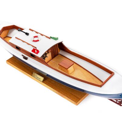 Maquette d'exposition entièrement montée – Mistral Maquettes – Pinasse du bassin d'arcachon (1/20 ème - 53 cm) - vue plongeante cockpit