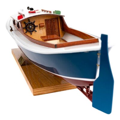 Maquette d'exposition entièrement montée – Mistral Maquettes – Pinasse du bassin d'arcachon (1/20 ème - 53 cm) - vue poupe