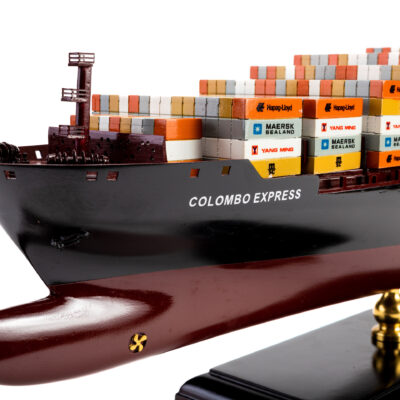 Maquette du Porte-Conteneur Colombo Express · Armé par Hapag-Lloyd · Maquette haut de gamme en bois déjà montée · Maquette de bateau décorative d'exposition · Mistral Maquettes